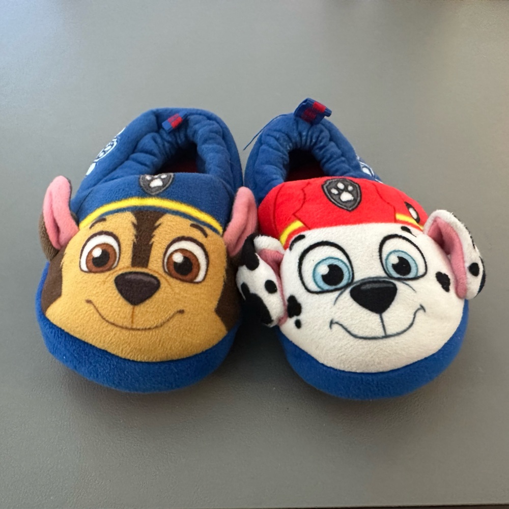 Paw Patrol Plush Slippers - Blue and Red